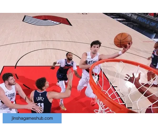 霍勒迪三分7记砍下30分开拓者力克快船 阿夫迪亚28分准三双小卡空砍28分